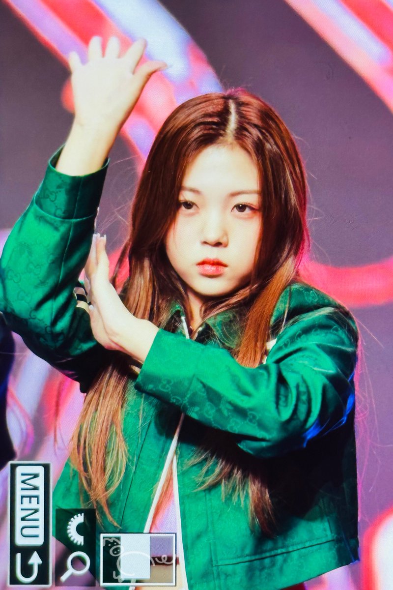 221026

#CLASSy #클라씨
#김리원 #리원