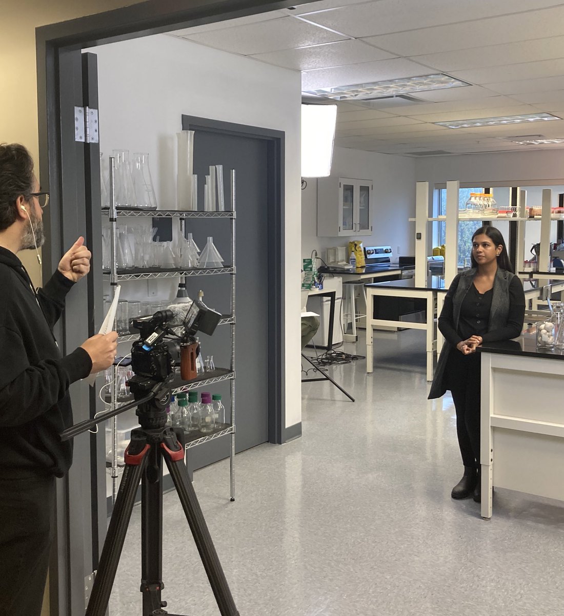 jmbanigan's tweet photo. BTS at @ChinovaB with CEO Natasha Dhayagude #innovationhappenshere @SDTC_TDDC https://t.co/IwBsFbQhHl