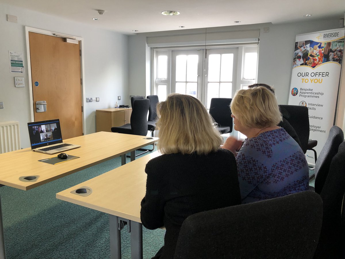 Amazing for @RiversideQuals @stride_active apprentices from Sport, Education and Coaching programmes to meet with <a href="/worcester_uni/">University of Worcester</a> <a href="/uwdcf/">UWChildrenAndFamilies</a> representatives to explore their courses as possible next steps in their careers. @worcs