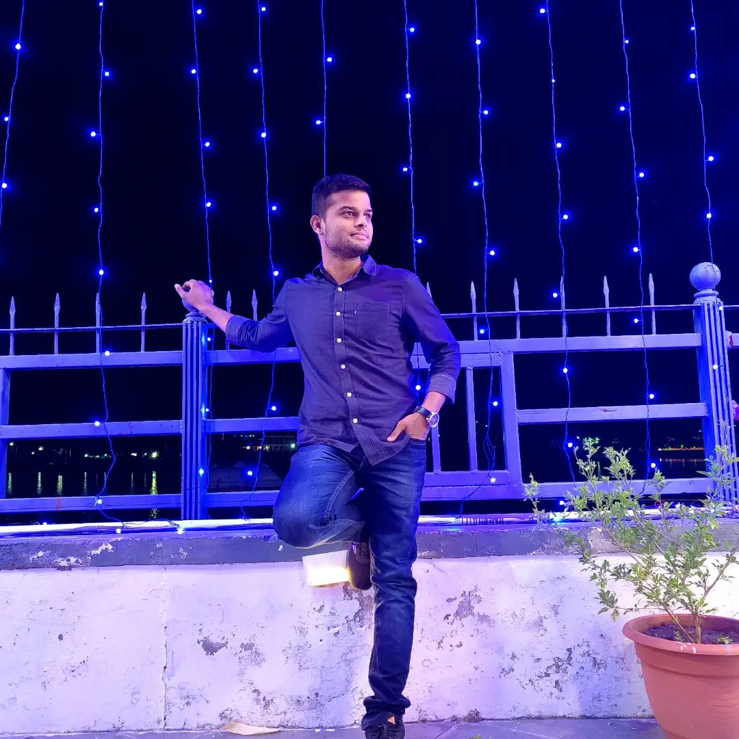 daksh_hariom's tweet photo. #DIWALI_VIBES🪔
#2K22 https://t.co/qx8zPr5aJg