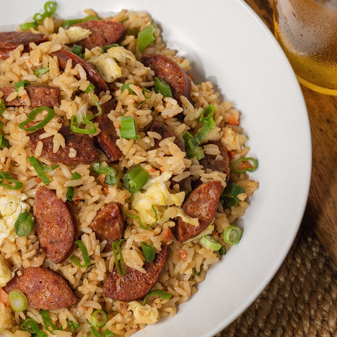 RiceOrDeath's tweet photo. Don't let the workday blues get you down, it's Wednesday after all! That means we'll be downtown for lunch with hot and fresh Fried Rice that's made to order. Come stop by the truck for your fix!

10/26 11am-2pm

@curbsidebites
India St &amp; W B St
San Diego, CA 92101 https://t.co/A0PHxS8gef