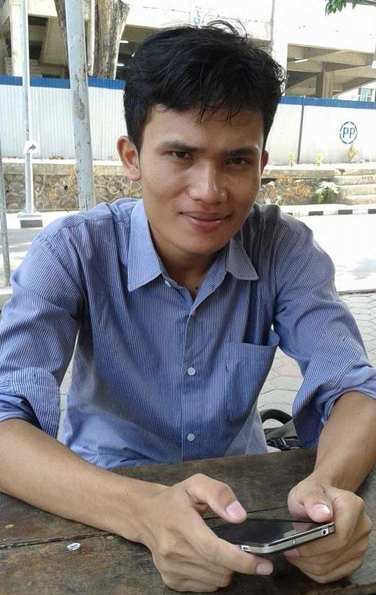 NenkMonica's tweet photo. Oh begini ya aslinya pemilik akun @Miduk17 .... Waaah Gagah Gemulai dan Lemah Perkasa 😄😄😄 https://t.co/UZ1iNHf1cK