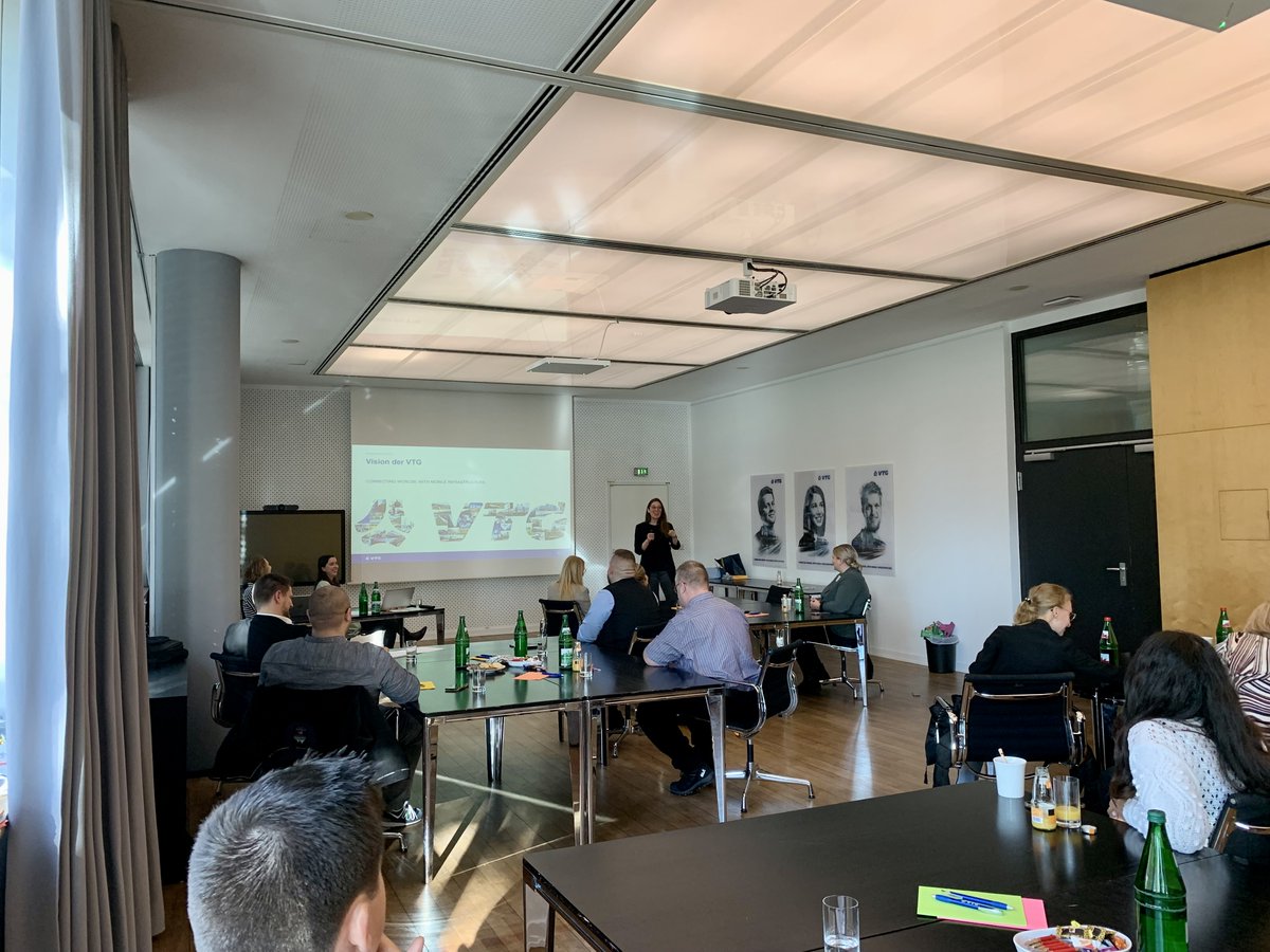 Heute ist #WelcomeDay bei VTG! Wir haben rund 40 neue Kolleginnen und Kollegen in unserer Zentrale in #Hamburg begrüßt. Gemeinsam konnten wir neugierige Fragen beantworten, wichtige Informationen für einen guten Start bei VTG geben &amp; natürlich unsere neuen Kollegen kennenlernen.