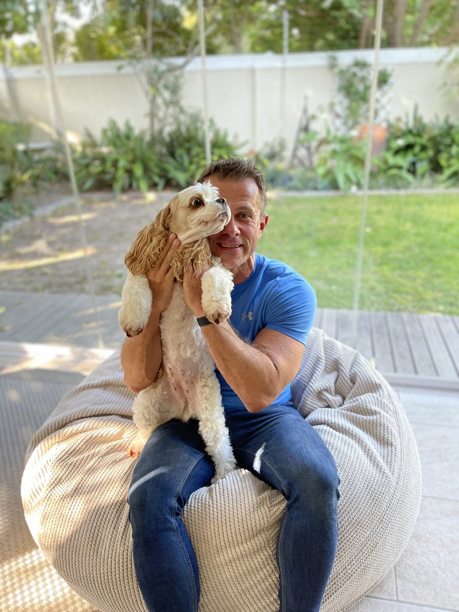 kevin_drabek's tweet photo. 🏳️🌈🇿🇦 Czech man and Slovak girl met in Cape Town. 😘 #affirmativeaging #ilovemyself https://t.co/KB09tIkvuy