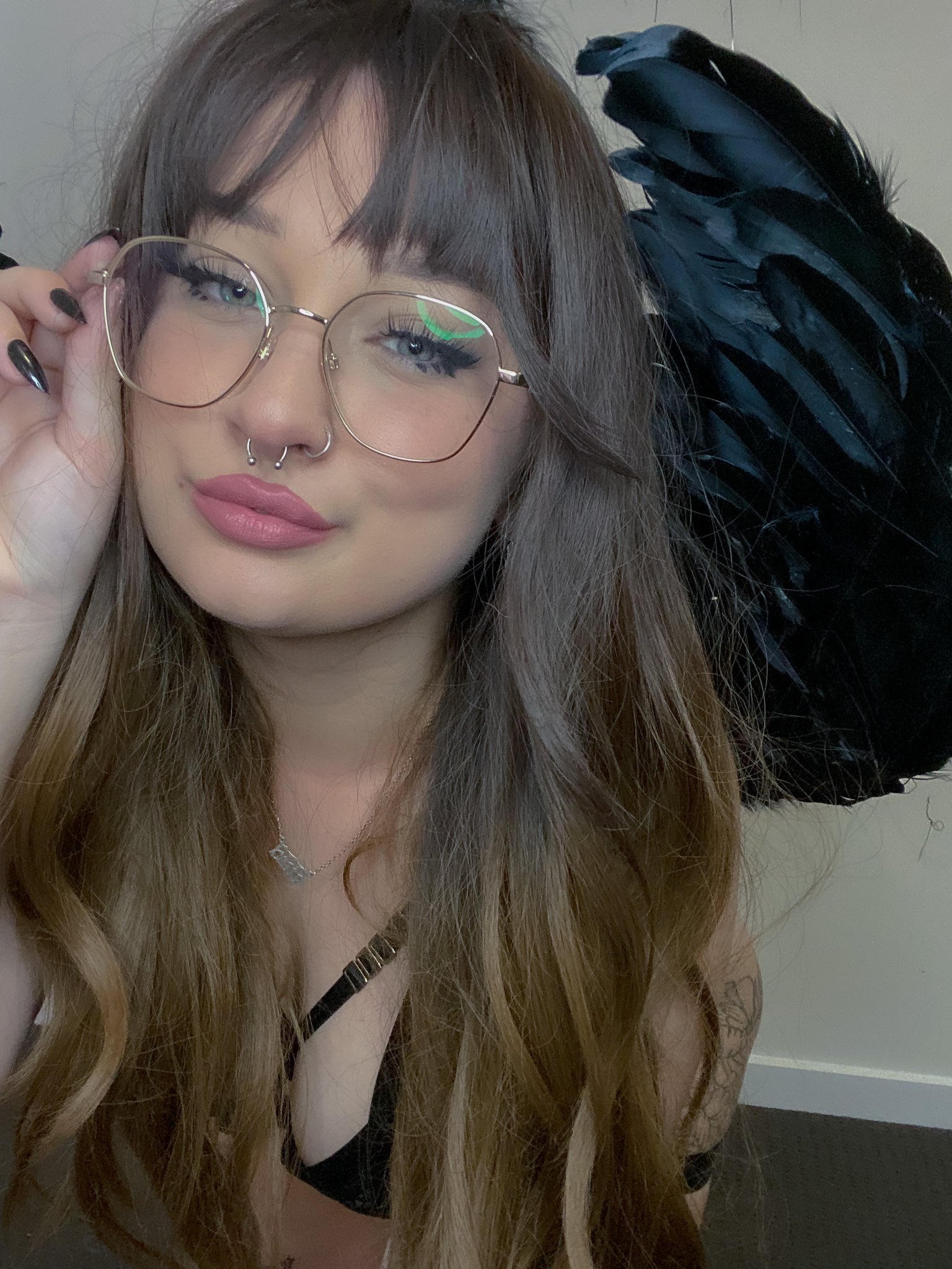Solyluna24 Onlyfans: The Price Of Fame - qgx19ee