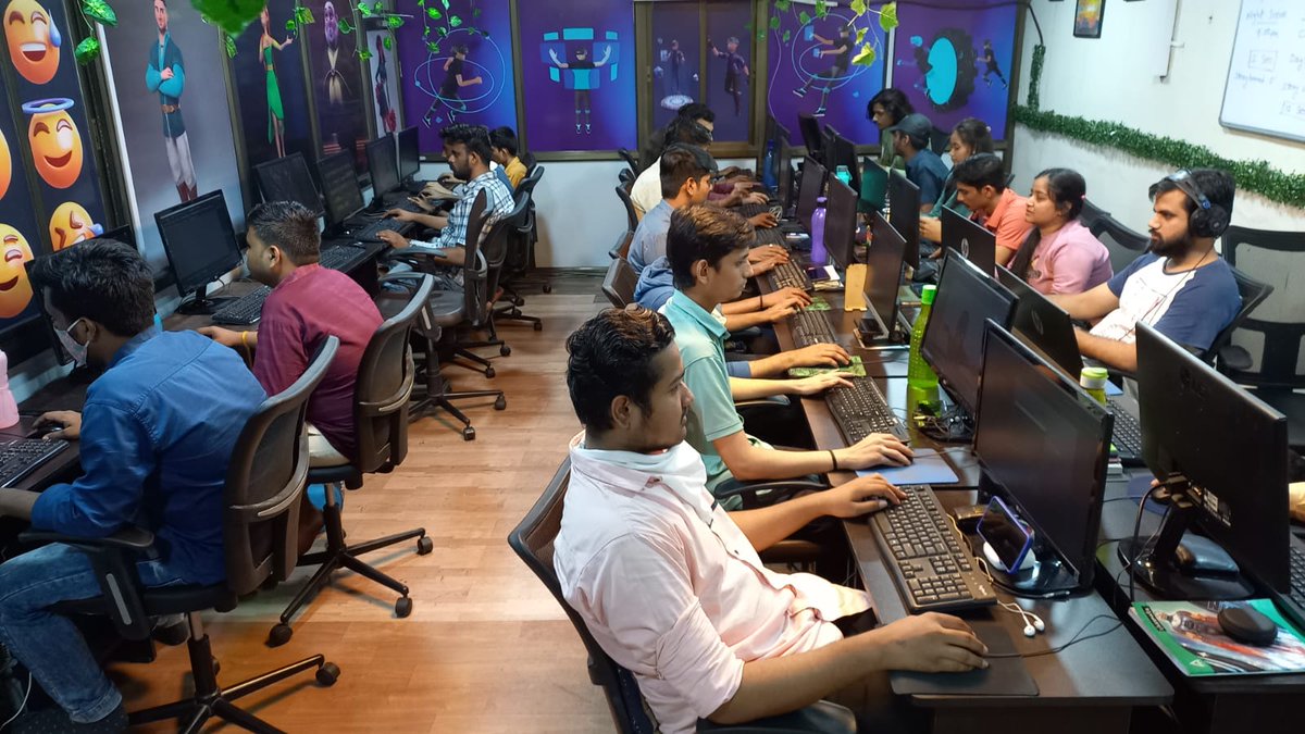 Anibuddy_studio's tweet photo. Pioneer Buddies of AniBuddy!
.
This is our happy place where we are investing time to create more content to engage the audience.
.
We are open to working with you on animation.
.
@MySuratMySMC @cartoonbrew @Dreamworks 

#Anibuddy #animation #Animationstudio #Contentcreater https://t.co/AXWUofTtCd
