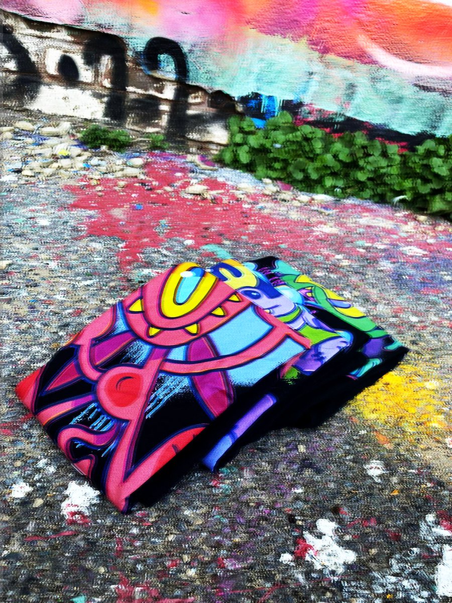 KirklandCoco's tweet photo. https://t.co/Leu6e1ejI8 🔥💖
Have a look at my little site hehe
#graffiti #streetwear https://t.co/HLDvdi8LCw