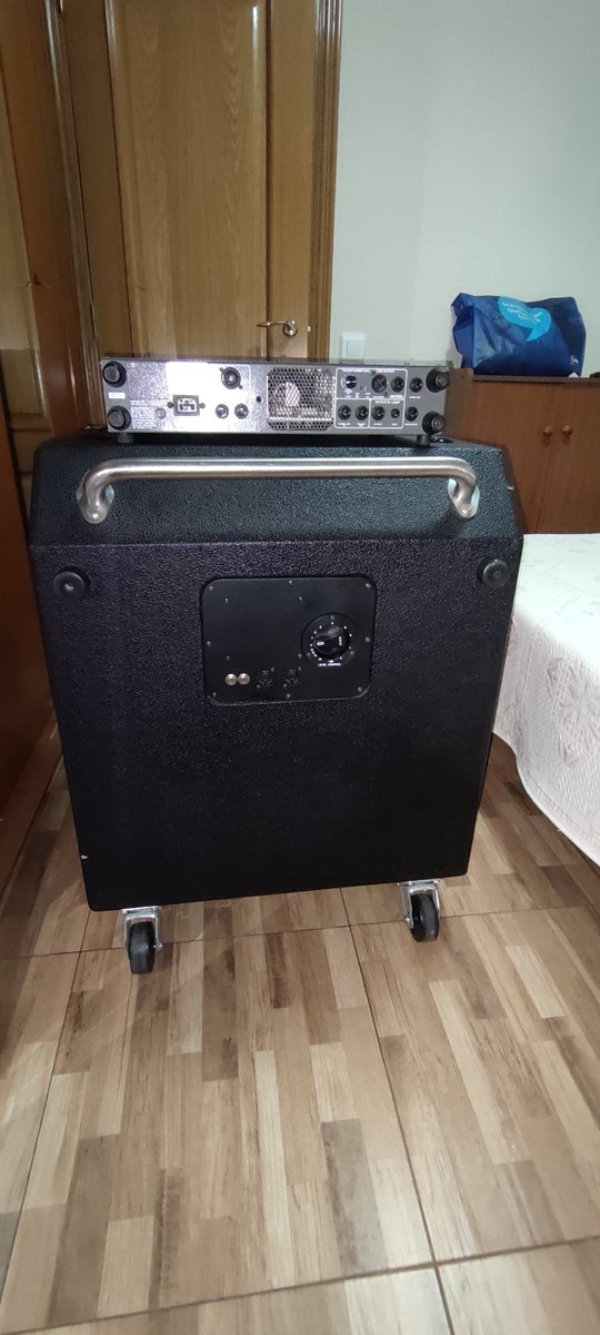 tambien salvo unos arañazos en la parte superior que no afectan para nada a su uso.
Vendo en Valencia y al ser posible en mano para que podais probarlo antes que nada.
Cualquier duda sobre el equipo o precio no dudeis en MD 😜
Agradezco difusión 😚