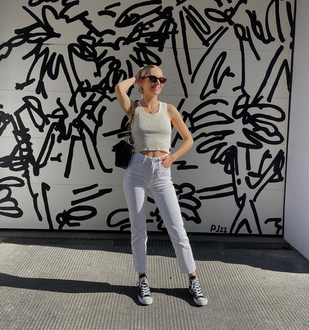 Annlizz8's tweet photo. 👌“Worry-free Wednesday! Because worry is like a rocking star: it gives you something to do but never gets you anywhere.” 🥰
#gratitude #WednesdayMotivation #perth #sunnyday https://t.co/zHe2fvXliT