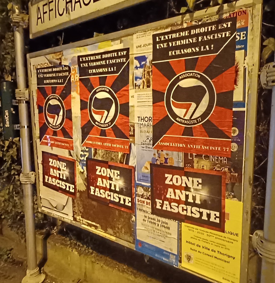 Asso_Antifa77's tweet photo. Collage à Lagny sur Marne et Thorigny.
Le racisme et lgbtqui-phobie tuent, réagissez !
#77antifa #antifa #afa77 #antifascisme https://t.co/8lQ3EVxSME