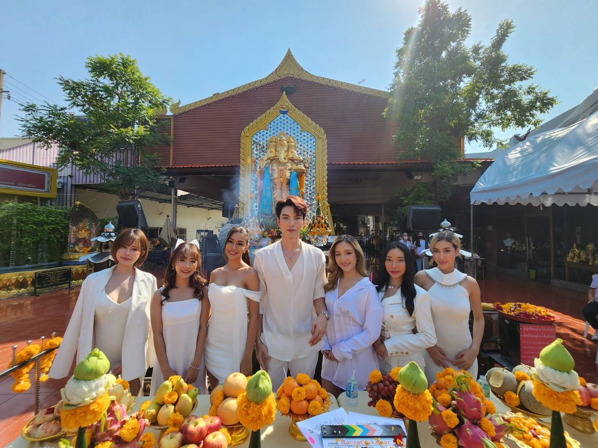 Seoulyent's tweet photo. “จูเนียร์-รณกร” ขึ้นแท่นผู้จัดฯ&amp;ผู้กำกับฯ ป้ายแดง!!! ส่งมินิซีรี่ส์ยูริ “Secret Lover” ซีรี่ส์หญิงรักหญิงลงฉาย TikTok

#JuniorRNK  #จูเนียร์รณกร #มินตัน #โนเกียสุธาสินี  #ฟรานเชสก้า #บิวนันทภัค #เฟิร์นณัฐนรี  #เอนจอยหมวยลี่นุชนาถ #SecretLover #seoulyent https://t.co/9tr0vdR0Wr
