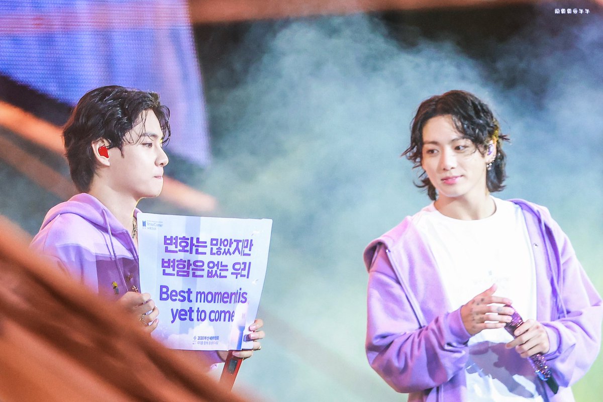 halfhalf_kookv's tweet photo. 🐰👀🐯
태형형이랑 같이야지😳

#taekook #kookv #JungKook #Taehyung #정국 #태형 https://t.co/I5SswjPFkg
