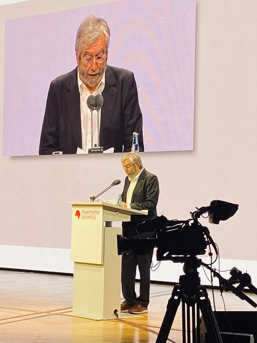 CanEmbGermany's tweet photo. Our 🇨🇦 #SingularPlurality salutes 🇪🇸, Guest of Honour of the Frankfurt Book Fair 2022 and its #CreatividadDesbordante.
May your literary encounters be rich and celebrate culture, a vector of universal values!
Happy @Book_Fair to all! https://t.co/VT4miOjpzv
