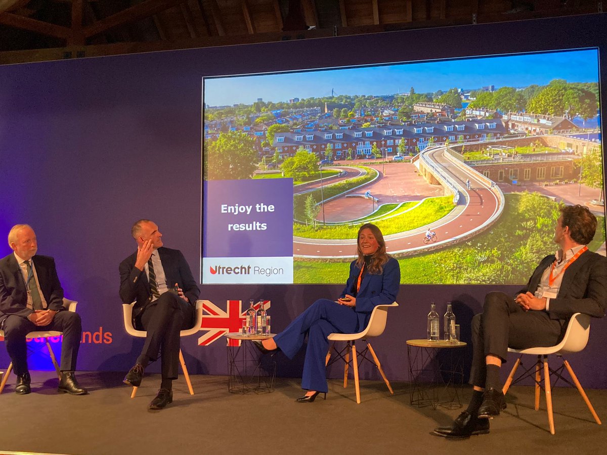 activetraveleng's tweet photo. Our CEO Danny Williams @citycyclists joined the #NLUK Trade Mission to speak about urban mobility for a net zero future. Many thanks to @NLinUK for organising. @CharlotteV @KemiBadenoch @vivianneheijnen @LSchreinemacher
🇬🇧&🇳🇱 #smartpartners https://t.co/awzZDg4inX