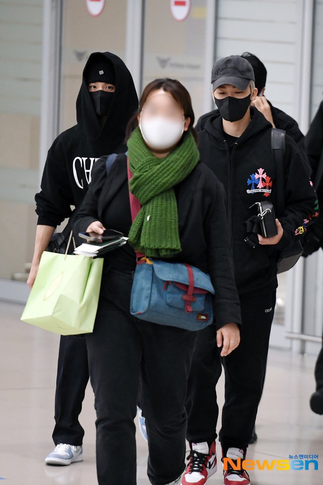 [PRESS 📸] 221019 Press Kedatangan #JENO & #JAEMIN di Incheon Airport setelah menyelesaikan jadwalnya di Prancis 🐶🐰🛬💚 #NCT #NCTDREAM @NCTsmtown_DREAM @nctyzenbase @nctyzenbase_ 🐰