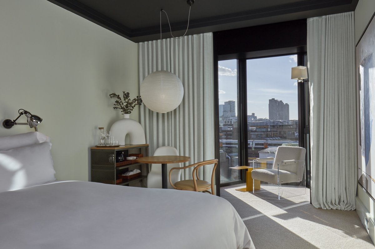 LaurenceKingPub's tweet photo. Only a few days left to enter our competition to win a weekend stay for two at the Accidentally Wes Anderson themed One Hundred Shoreditch hotel! 
#CompetitionTime 
Enter now: https://t.co/5l6FQ7Vc43 https://t.co/1YnOeW9DC0