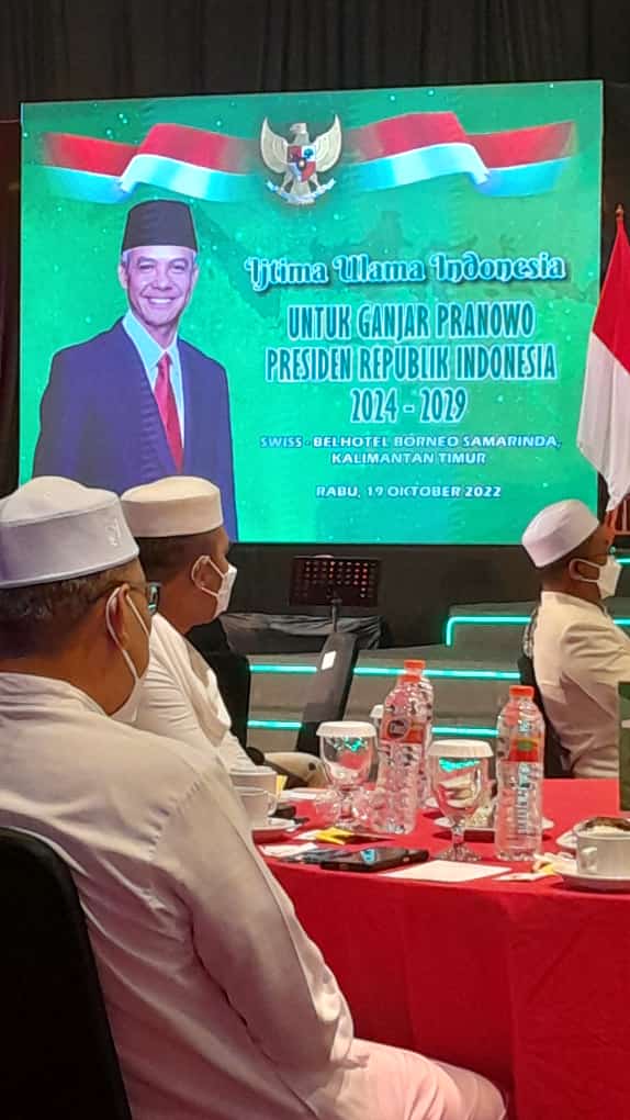 Ijtima Ulama Indonesia ? 
Waahh, politik identitas ini namanya 🤭