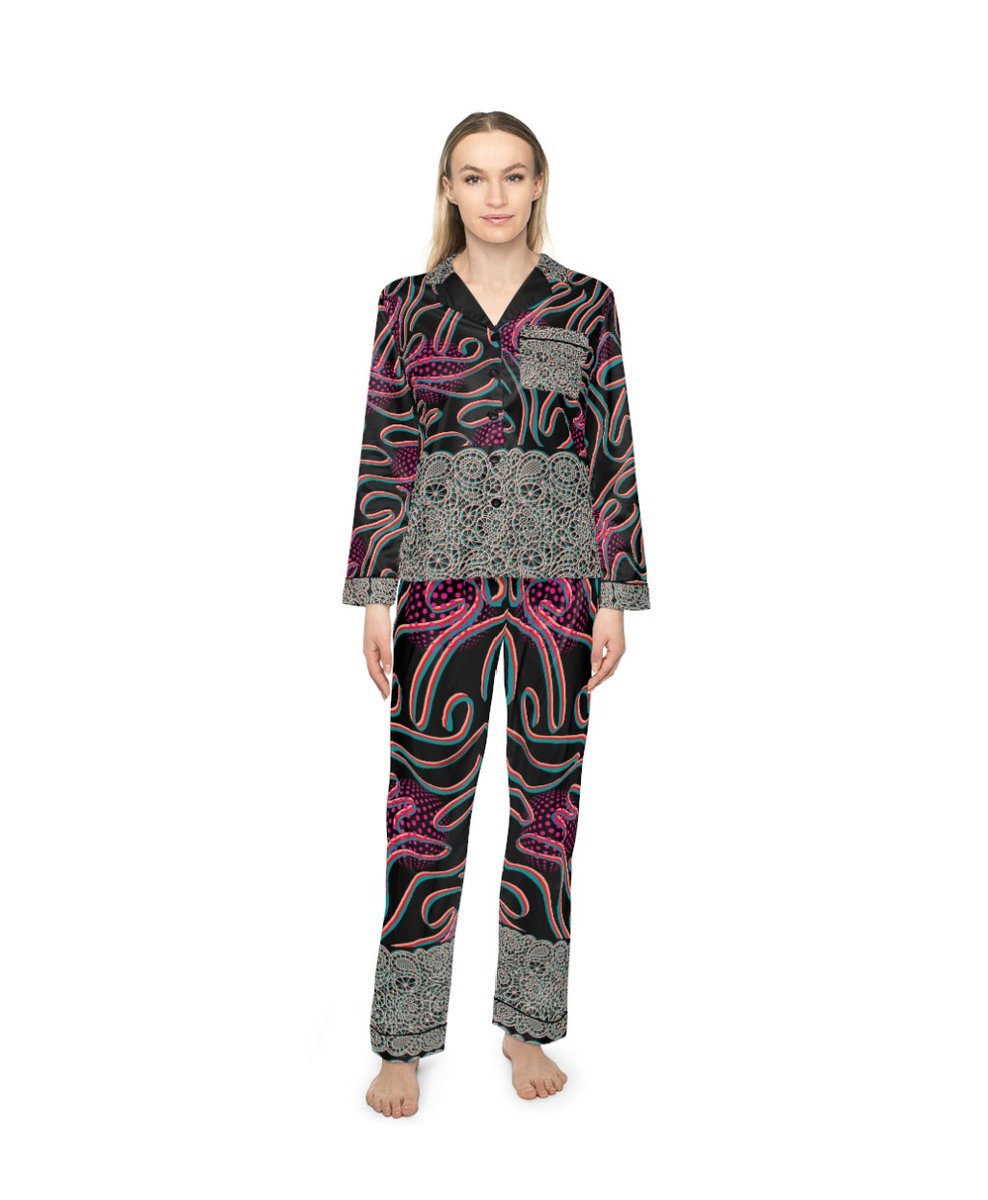 ArtsyByAlice's tweet photo. Check out! #LuxuryPyjamas #WomenPyjamas #SatinPyjamas #Pajama #RetroDesign #Black #Sustainable fashion #RebelwithaCausefashions https://t.co/7S2if3xgOl #eBay via @eBay https://t.co/9MKWmoFeoD