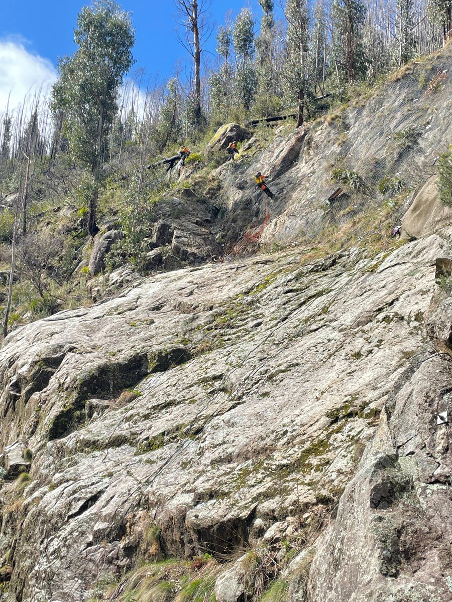 SpecialisedGeo's tweet photo. Works have kicked off in the Snowy Mountains where rough terrain, steep slopes and rapidly changing weather conditions play right into Specialised Geo’s expertise! 

#specialisedgeo #specialised #specialists #rockfall #stabilisation #bestinthegame #scaling #devege #ropeaccess https://t.co/iOOkKGkCfE