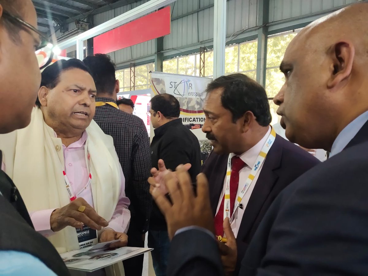 CEEPL_India's tweet photo. With Shri. Chandan Ram Dass, Minister Social Welfare, Minority Welfare, Student Welfare, Transport, MSME &amp; Khadi, Village Industry Government of Uttarakhand @ChandanRamDass  #DefExpo2022 #startuputtarakhand #Uttarakhand https://t.co/nMWbnZmsBz