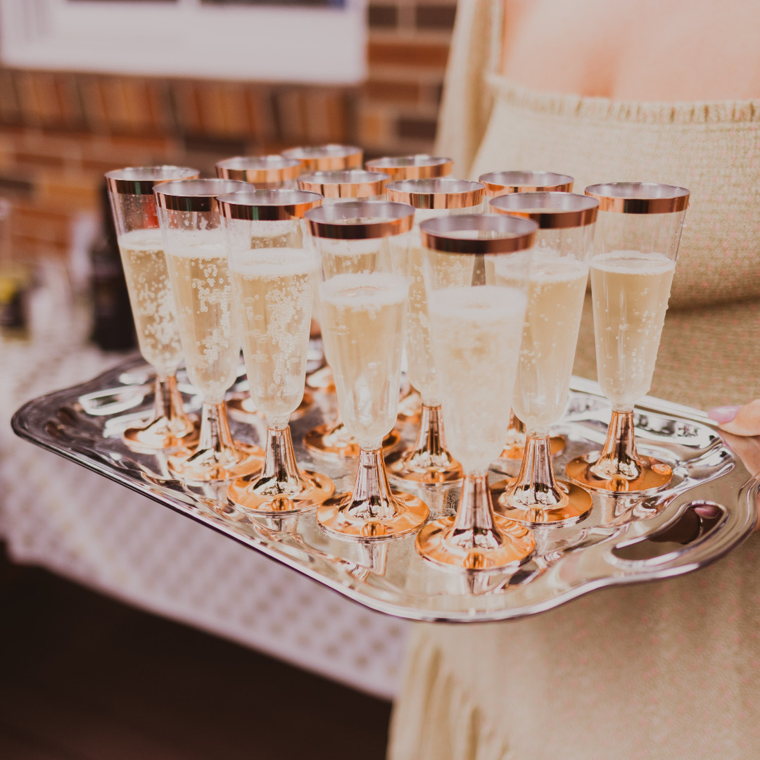 10 DAYS TO GO WINE LOVERS 🥂

Just a few tickets left. Don't miss out! 

Invite your fellow wine lovers 🍷

Tickets:  buytickets.at/rccn/650281 

#welovewine #cheltenham #cotswolds #wine #festival #cheltwinefest #winetasting #visitthecotswolds #thefestivaltown #gloucestershire