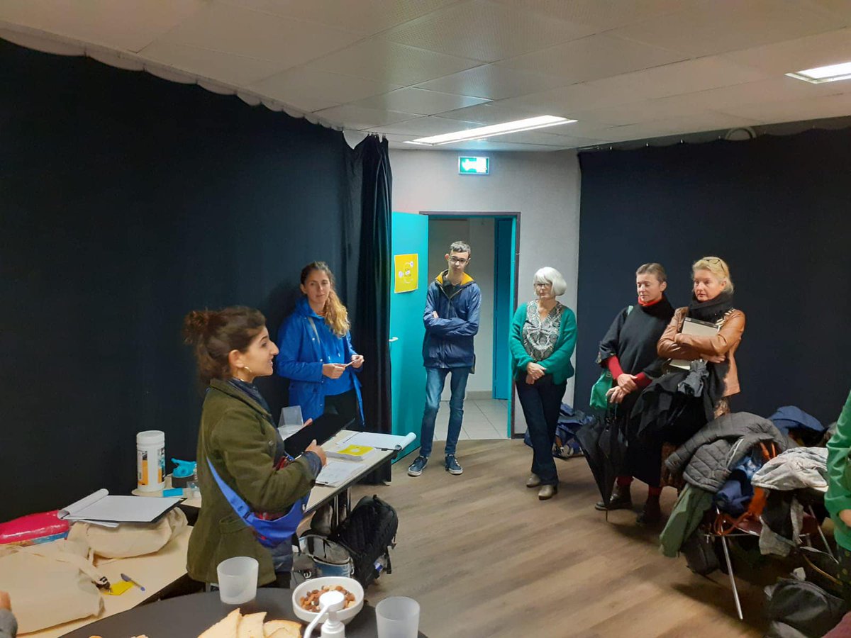 EsopaP's tweet photo. [Auray côté culture ]
 Avec nos complices de Cuesta, nous avons eu le plaisir de former et accompagner une vingtaine d’https://t.co/WbzEfWgujH de la ville d'Auray à faire de l’enquête de terrain. Le but? Repenser le projet culturel de la ville avec ses https://t.co/gOSQQQaUQb ! https://t.co/RfbDHaNLXw