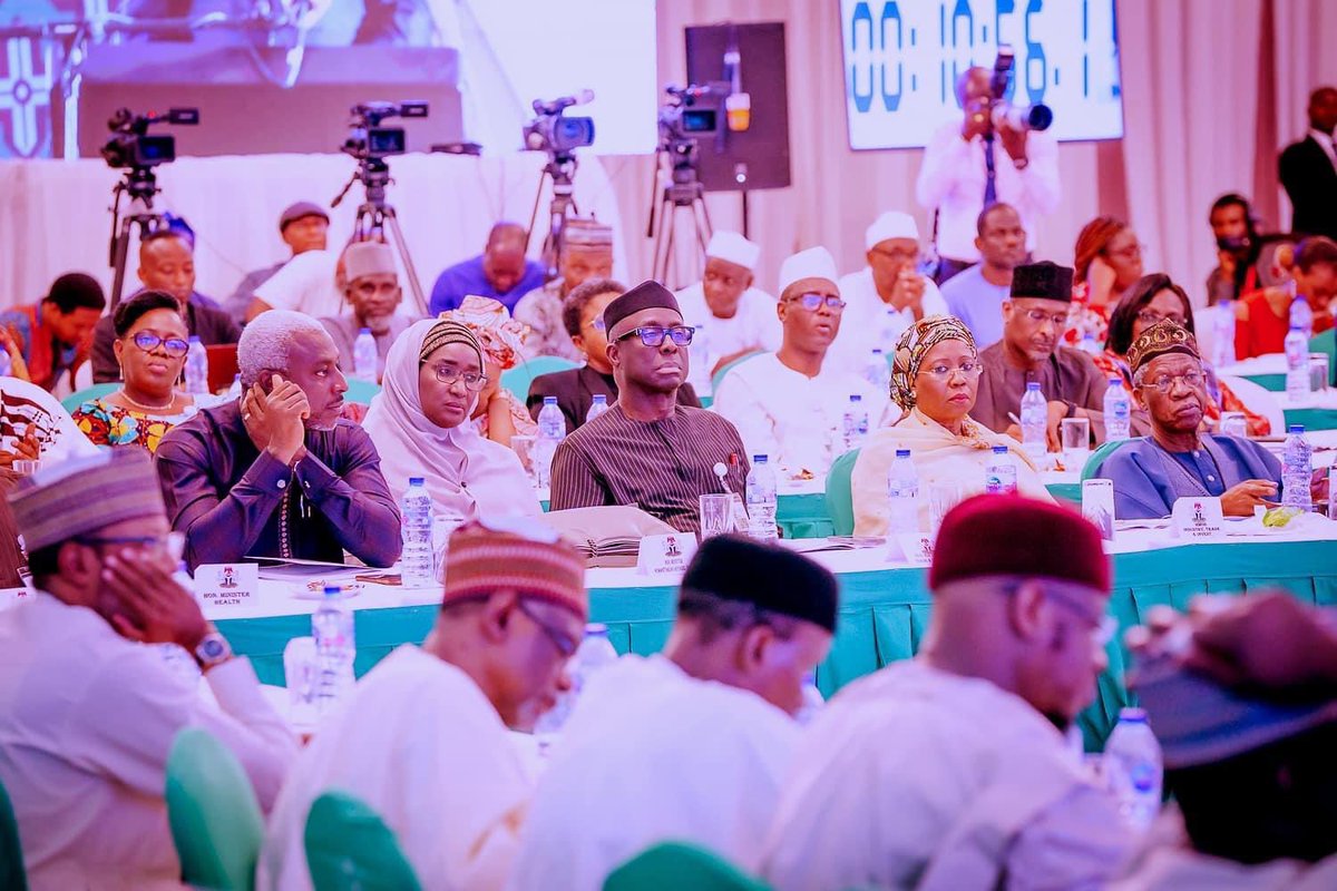 President @MBuhari participates at the Closing Ceremony of the 3rd Ministerial Review and Performance Retreat in State House, Abuja.