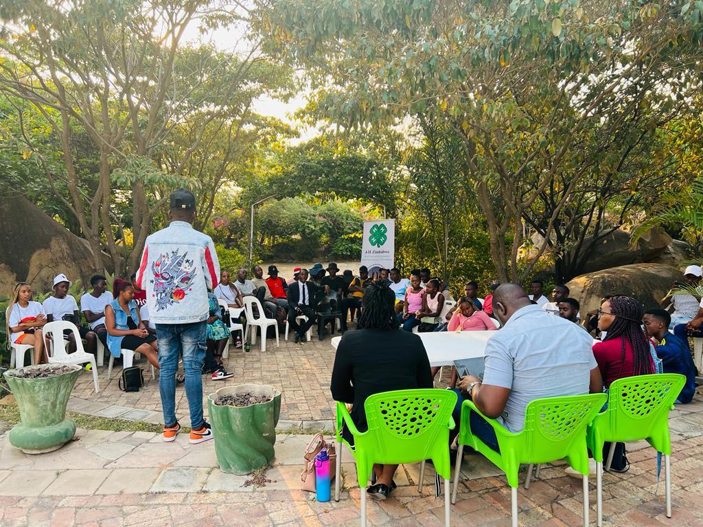 4hZimbabwe's tweet photo. 4-H Zimbabwe recently held a pre elections discussion with WUA students including the two Zicosu and Zinasu SRC presidential candidates in pursuit to instill a sense of tolerance amongst  the students and a peaceful electoral environment.
#Students4Peace https://t.co/ReflCORJzp
