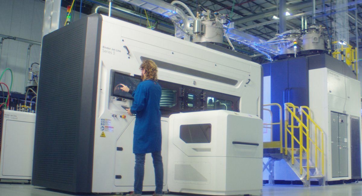 TheTCTMagazine's tweet image. &quot;Developed by additive users for additive users.&quot;

Deliveries of @GEAdditive&apos;s metal binder jet Series 3 machine set to commence in 2023

Get all the details here &amp;gt;&amp;gt; mytct.co/3s4vZ5N 

#3DPrinting
