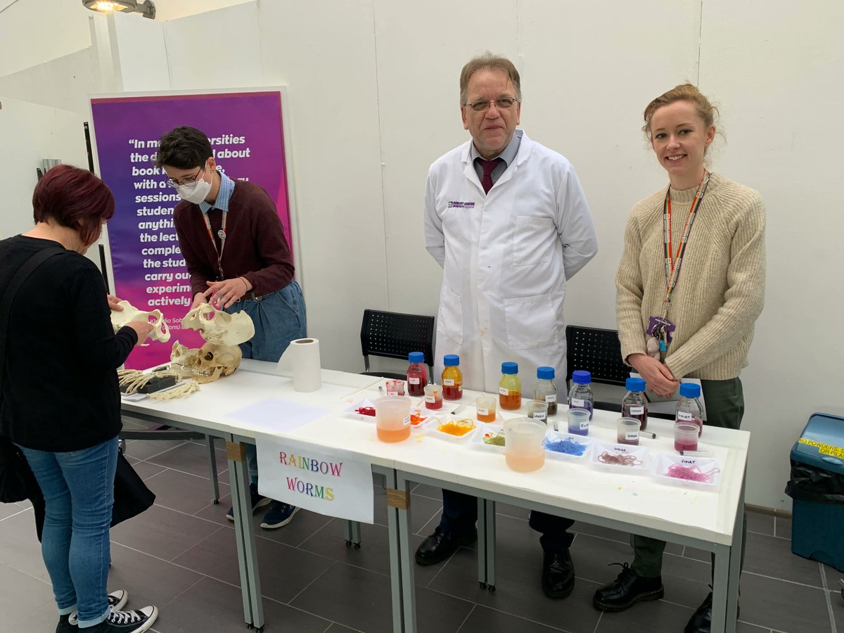 RGUSPASPH's tweet photo. Great turnout on Saturday @RGUPALS for #RGUOPENDAY!
Dean Susie led with a PALS course overview
Both staff&students welcomed visitors with
lab 🥼🧪tours & course information pods. Fab day had by all!! #pharmacy #bioscience #biomedicalscience #forensics #FNHH #appliedbioscience https://t.co/OcomOkw1I0