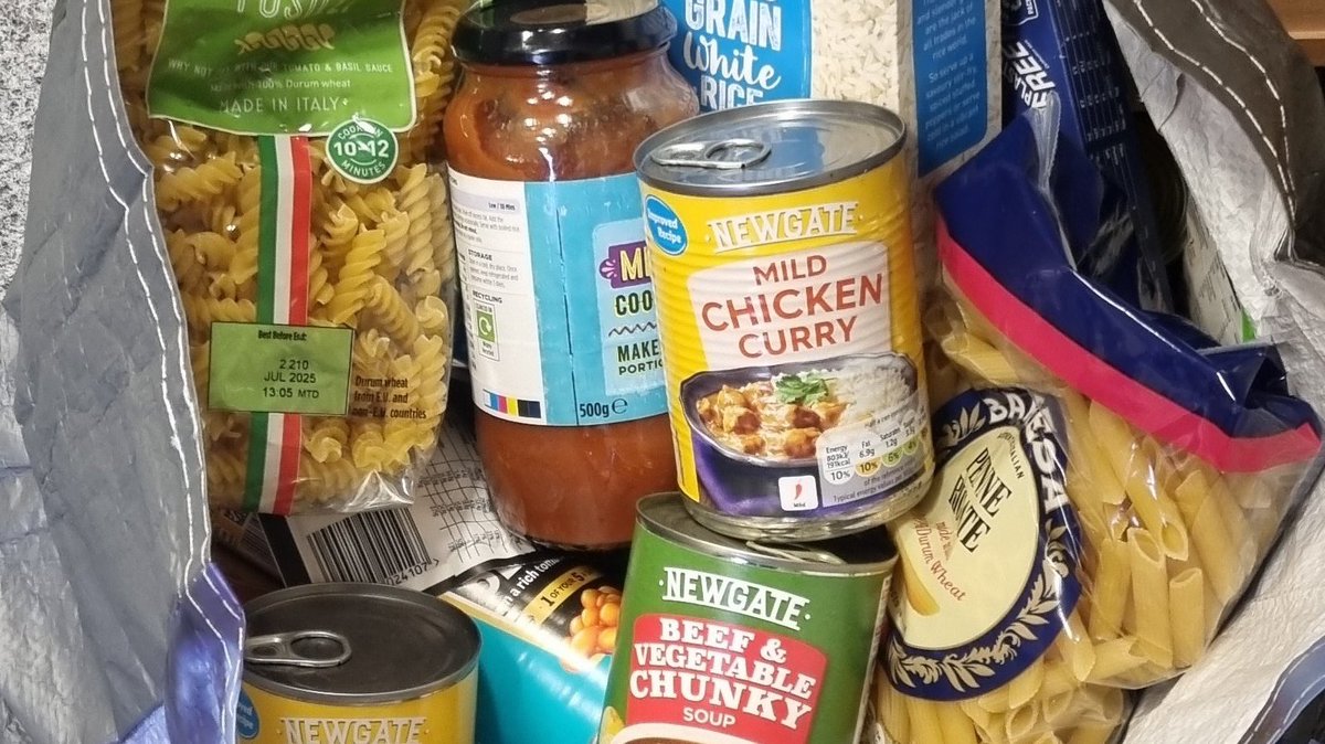 Westwood_Office's tweet photo. Thank you to all those who have brought a donation for the foodbank. A reminder that Friday is a non uniform day as a thank you for helping with this cause. Items will be collected on Friday at 11am so please make sure your donations are in before then! https://t.co/vCN7KgLybD