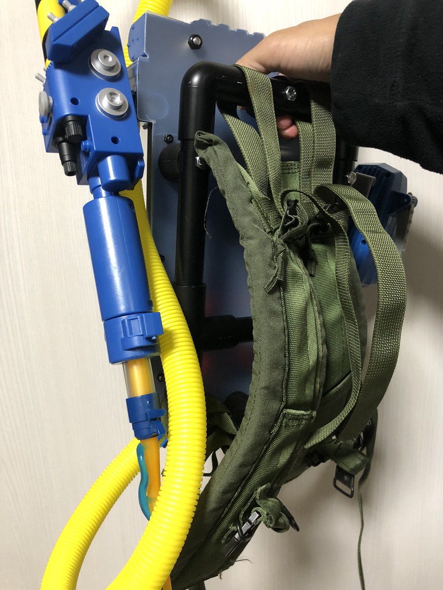 mu4ma6's tweet photo. キッズパック第1形態完成 #キッズパック #kidspack #プロトンパック #protonpack #ゴーストバスターズ #Ghostbusters https://t.co/A3F0pUPac5