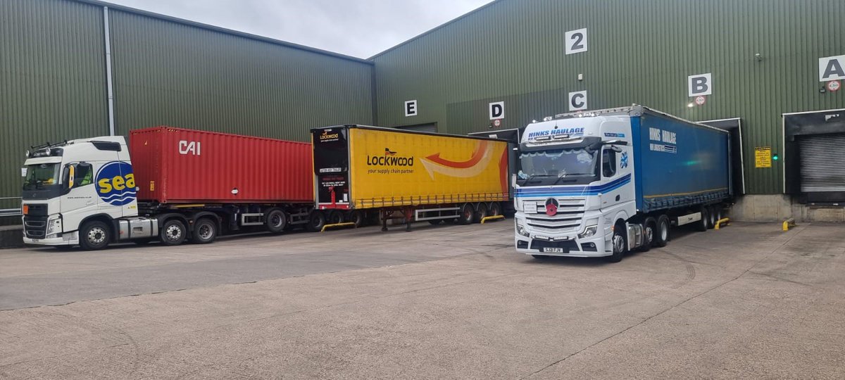 HaulageHinks's tweet photo. OUT AND ABOUT 🚛
#transport #hauliers https://t.co/UJR6hiH4uS