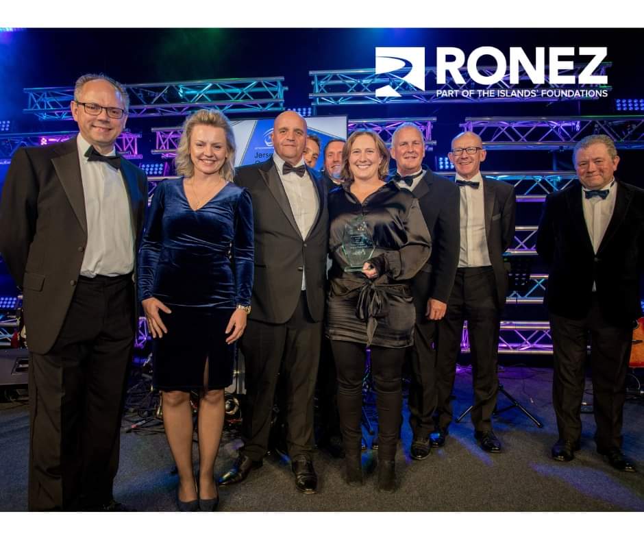 Ronez_Ltd's tweet photo. The #Jersey team collecting our latest award, the Jersey Construction Council Jersey Electricity Sustainability Award for the #Ronez “Quarry Extension Restoration and Biodiversity”.
It was presented by Jon Culshaw Impressionist at a Gala Dinner held recently. https://t.co/Gqt7pa1QVg