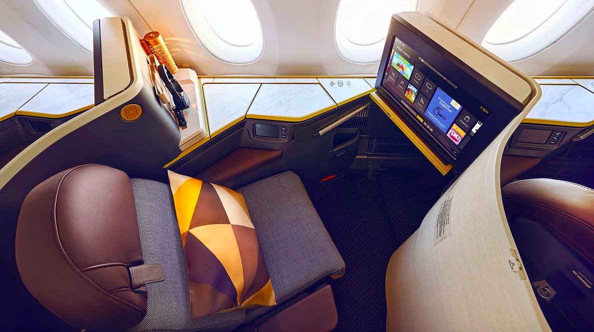 cppluxury's tweet photo. Etihad Airways and Armani / Casa launch new partnership
https://t.co/Lbhnlc1uwl
#EtihadAirways #Etihad #Armani #ArmaniCasa #GiorgioArmani #ArmaniGroup #businessclass #luxury #luxuryhome #homedecor #luxuryinteriors @etihad @armani https://t.co/HEztoa0hjr