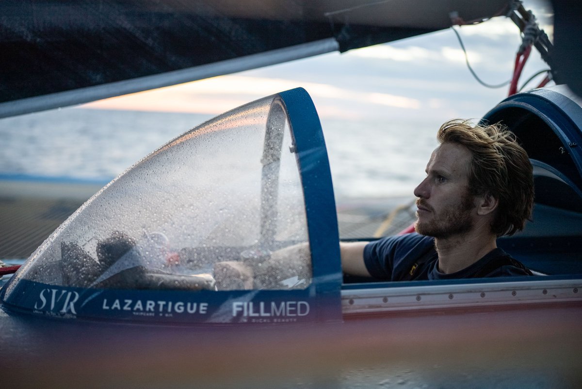 Vous avez aimé Top Gun avec Tom Cruise ? Vous adorerez Flotte Gun avec François Gabart. #RDR2022

📸©Martin Keruzoré