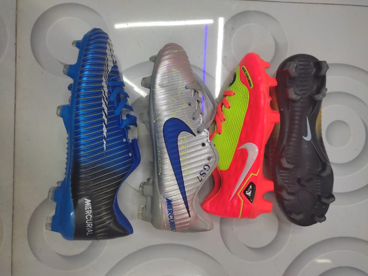 ArenaSportsHou1's tweet photo. @OleItumbi We sell jerseys, track suits, boots and other sporting equipment. 
Located in Nairobi CBD. 
Delivery is done country wide 

Contacts : 0710721664

#DIsoko https://t.co/hOK17552wm