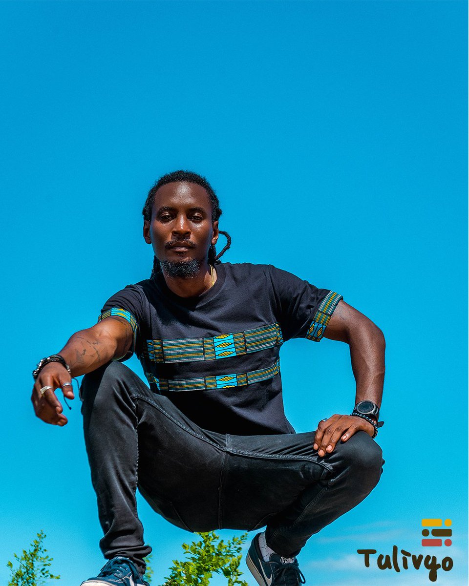 tulivyo's tweet photo. Our stripe t-shirt is also available in Black 🖤👌🏾.
🍂 https://t.co/CzVlhUQFdh https://t.co/Cbs4dIFWGW