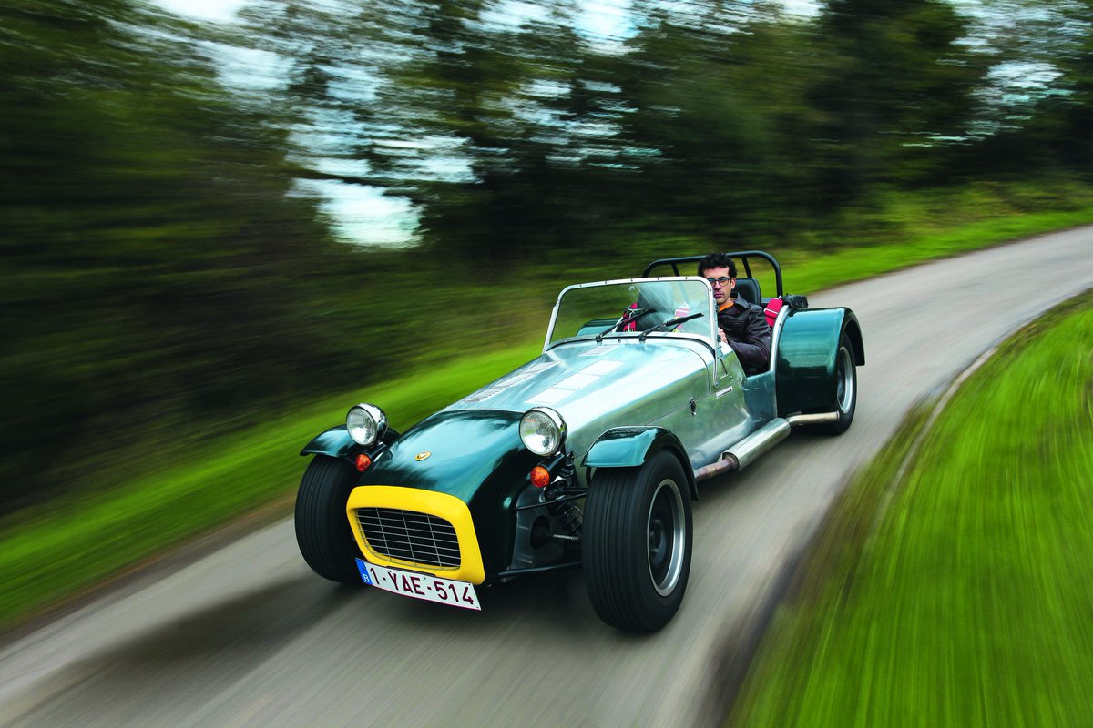 ClubLotusFrance's tweet photo. Essai de la rarissime Caterham Super Seven 1600 sprint de 1994 à découvrir dans la revue AutoRétro n°479 de Novembre 2022,disponible en kiosque. Texte de notre ami membre Adrien Malbosc et Photos par Gilles Labrouche #AutoRetro #MyCaterham #Seven @caterhamcars @ClubLotusFrance https://t.co/Mwf1T2wUkU