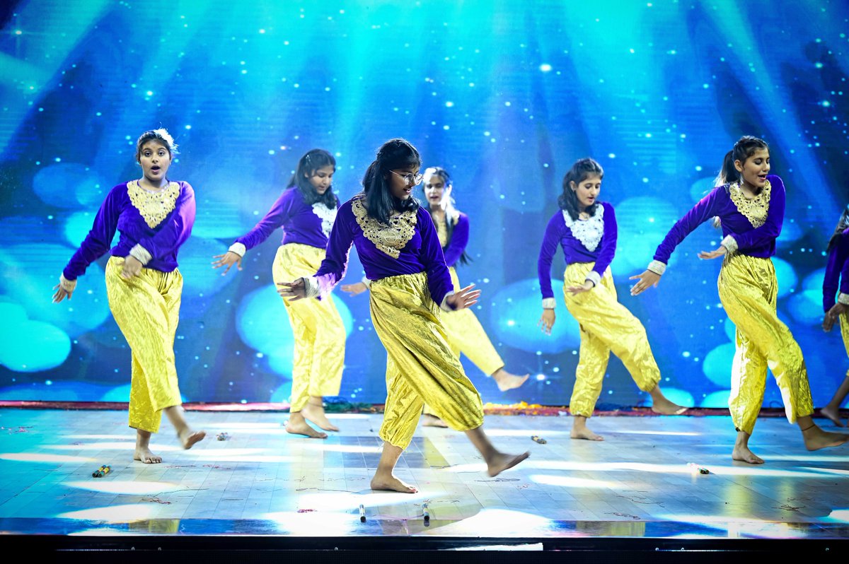 Prince_Eduhub's tweet photo. Photos from Festino’ 2022 Day-2
----
PRINCE Lotus Valley School
📌 : Palwas Road, Sikar, Rajasthan
📞 : 9610302222
🌎 : https://t.co/GiCAZfVkby
----
#culturaldance #annualfunction #annualfunction2022 #groupdance #students #school #schooldance https://t.co/mkz3llEahi