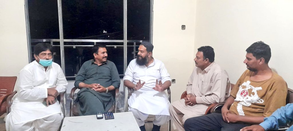 atifbaloch786's tweet photo. کراچی ڈویژن منارٹی ونگ کے صدر مشتاق مٹو کے بھائی کے انتقال پر ان کی رہائشگاہ جا کر تعزیت کی https://t.co/ADlwhtNLkS