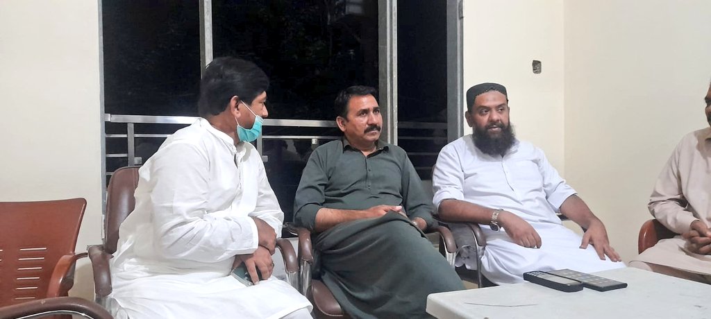 atifbaloch786's tweet photo. کراچی ڈویژن منارٹی ونگ کے صدر مشتاق مٹو کے بھائی کے انتقال پر ان کی رہائشگاہ جا کر تعزیت کی https://t.co/ADlwhtNLkS