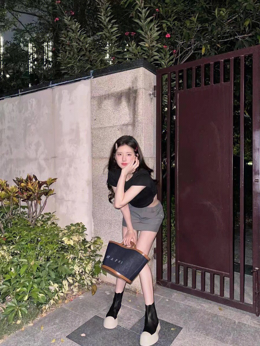 zhaolusified's tweet photo. #ZhaoLusi #赵露思 donning #marni
#MarniOnMe
(i love how xhs somehow knows I can't type in chinese to search so they just serve the original sources directly on my platter, aka my For You page hahaha i'm spoiled.)
🔗: https://t.co/WDLFZ0OYo7 https://t.co/dMGxV9bhIp