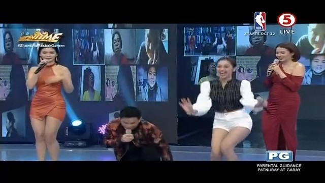 TV5manila's tweet photo. Forda turo ang peg ni Sir Ogie!🕺💃

#ShowtimeBeksciting
#ItsShowtimeTV5
#IBAngSayaPagSamaSama https://t.co/EYWL1UFHDz