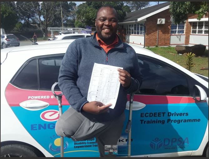 _ArriveAlive's tweet photo. This Transport Month Engen celebrates as more disabled persons obtain driver’s licences https://t.co/IeAuZe4hVM
#ArriveAlive #TransportMonth #DisabledPersons #DriversLicences @Engen_SA https://t.co/gkjZ5n2ugc