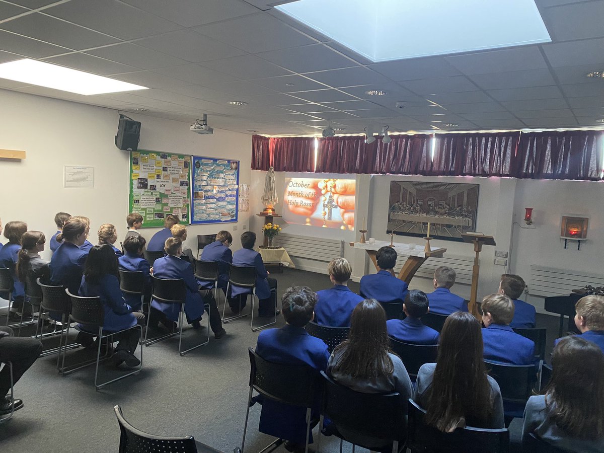 WisemanFaithLif's tweet photo. Yesterday it was the turn of our Year 7 students and our Year 8 Justice and Peace group to gather together to say the Rosary for peace #1MillionChildrenPraying https://t.co/agtoDFd6om