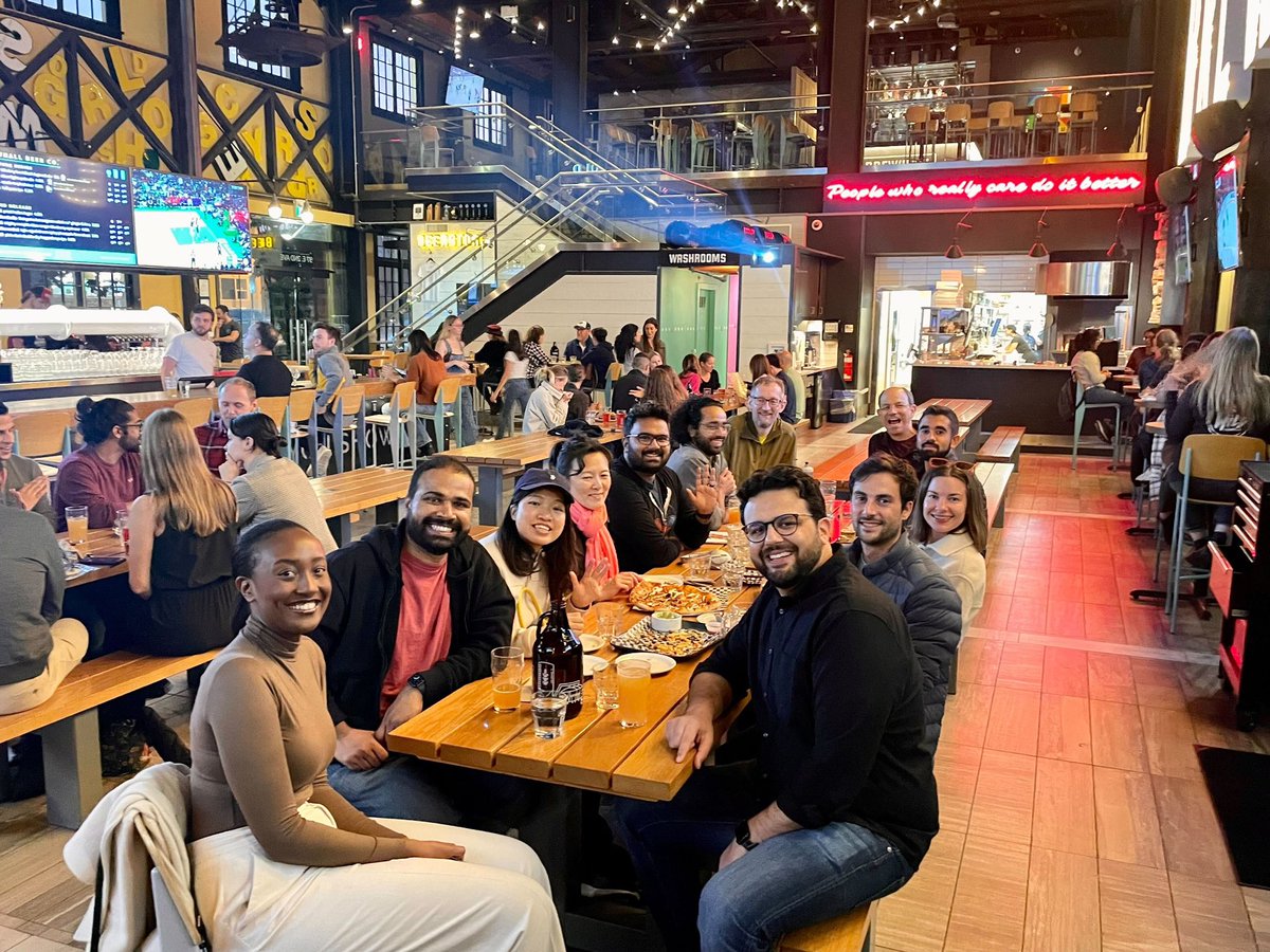 pratikg's tweet photo. it was great connecting with the @lennysan x @ProductBC product folks in Vancouver! 🇨🇦

ty @_anantchaudhry https://t.co/uNNGql3ak2