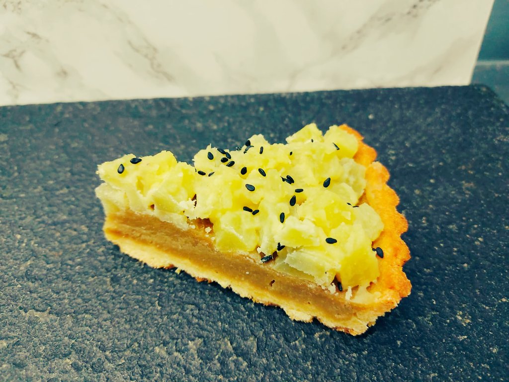 Yakianko77's tweet photo. ラモエットで、お芋のタルトはじめました🍠💖
 #お芋のタルト
 #sweetpotatotart
 #ジャカルタ https://t.co/rYe0mj3fLT