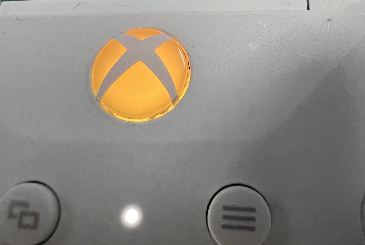 sakura_bcnr33's tweet photo. xbox design laboにEllie Controller 2 Coreが追加されましたね♪
Elite Controller 2と2Coreではxbox本体アプリにてxbox ボタンの発光色を変更できます♪
#xbox
#xboxelitecontroller2
#xboxelitecontroller2core https://t.co/gNggNIZIbX