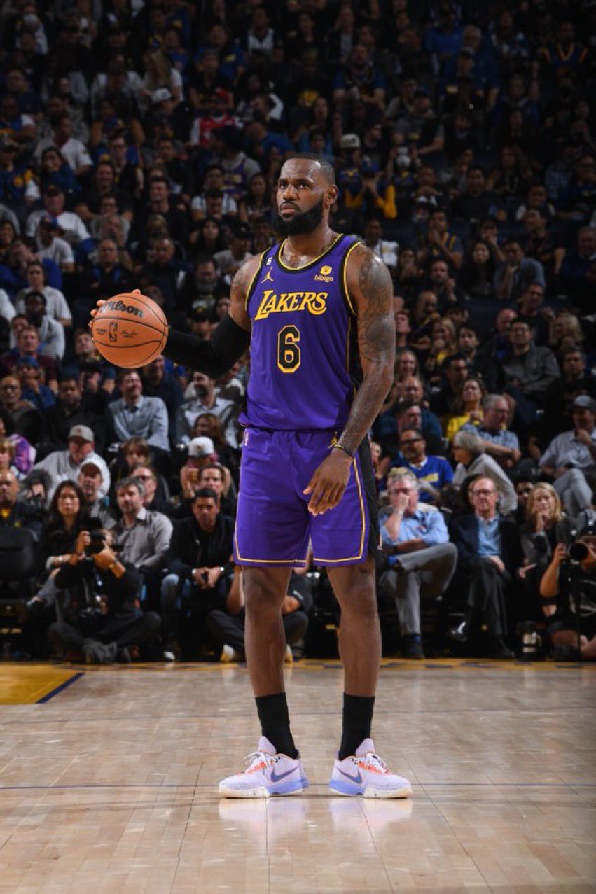 Lebron james leggings best sale